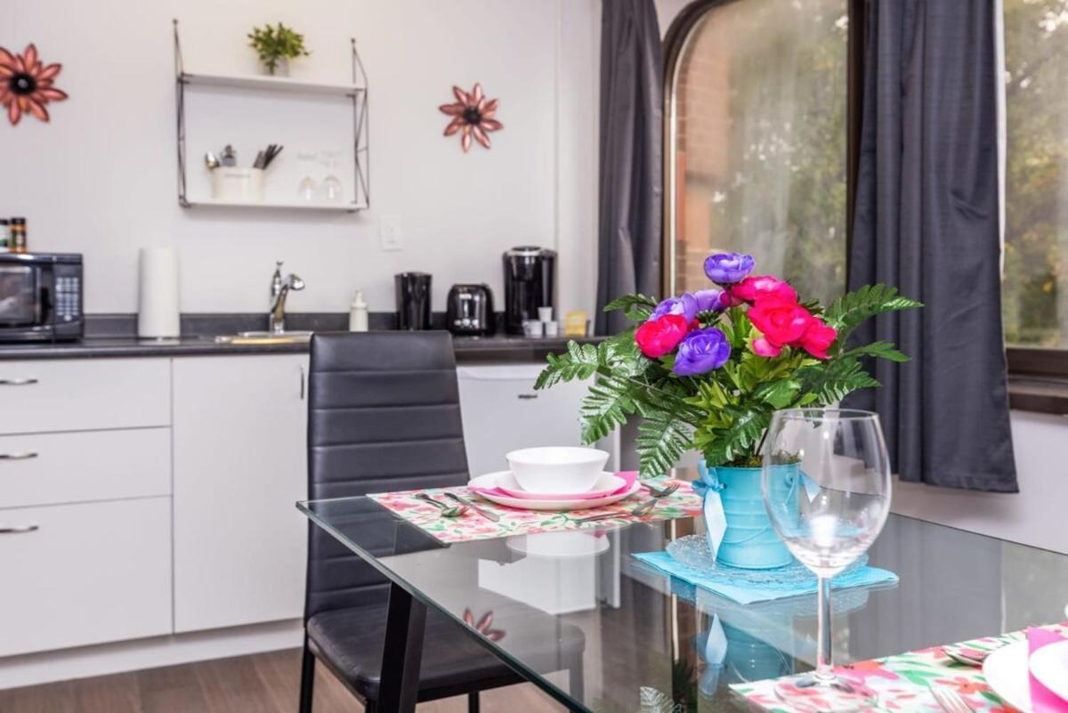 Modern 1Br Condo - Chinatown Near Little Italy Ottawa Luaran gambar